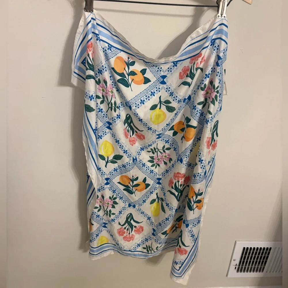Old Navy Satin Floral / Citrus Wrap - Picture 5 of 5